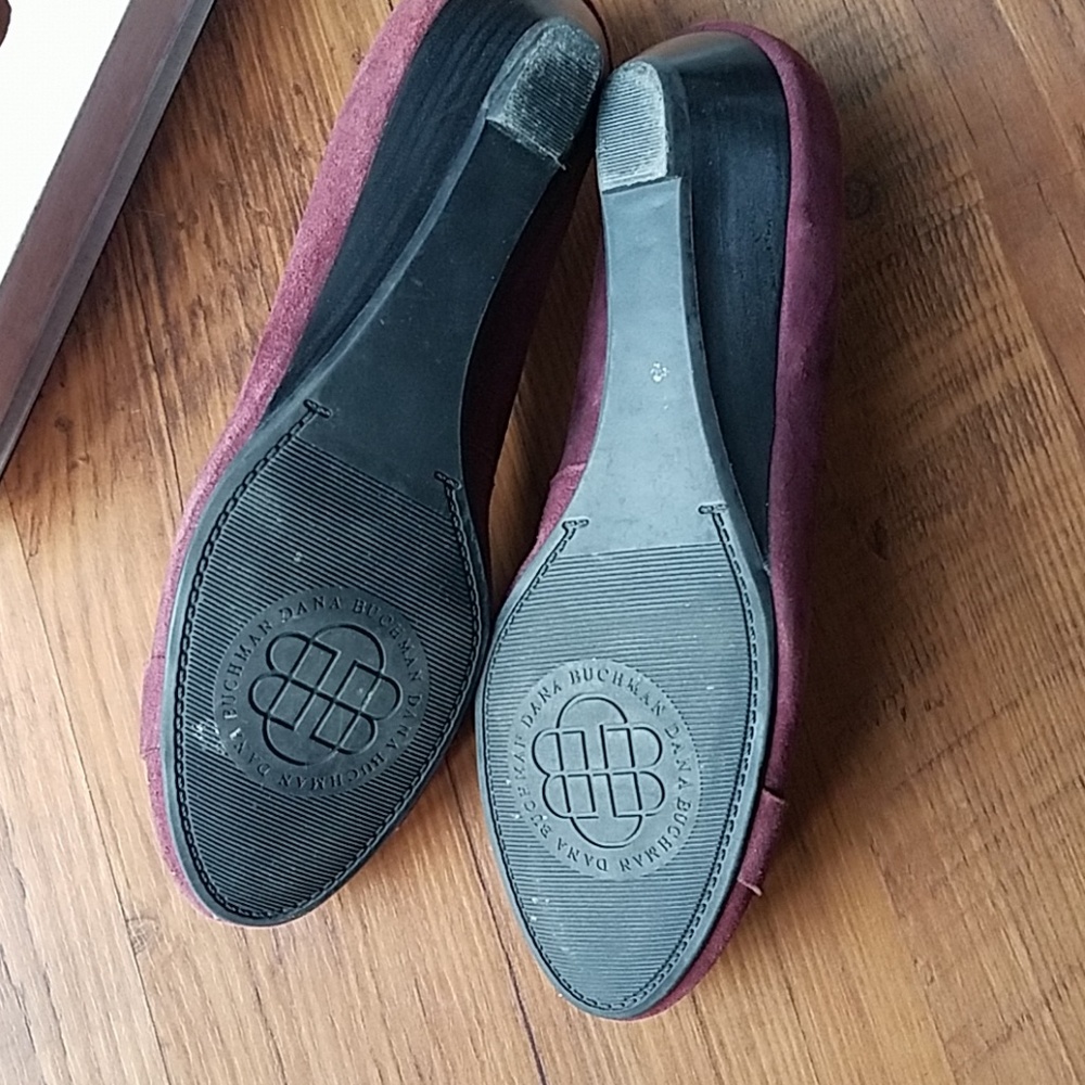 💕 Maroon Dana Buchman Alexandria Wedges - Picture 5 of 8